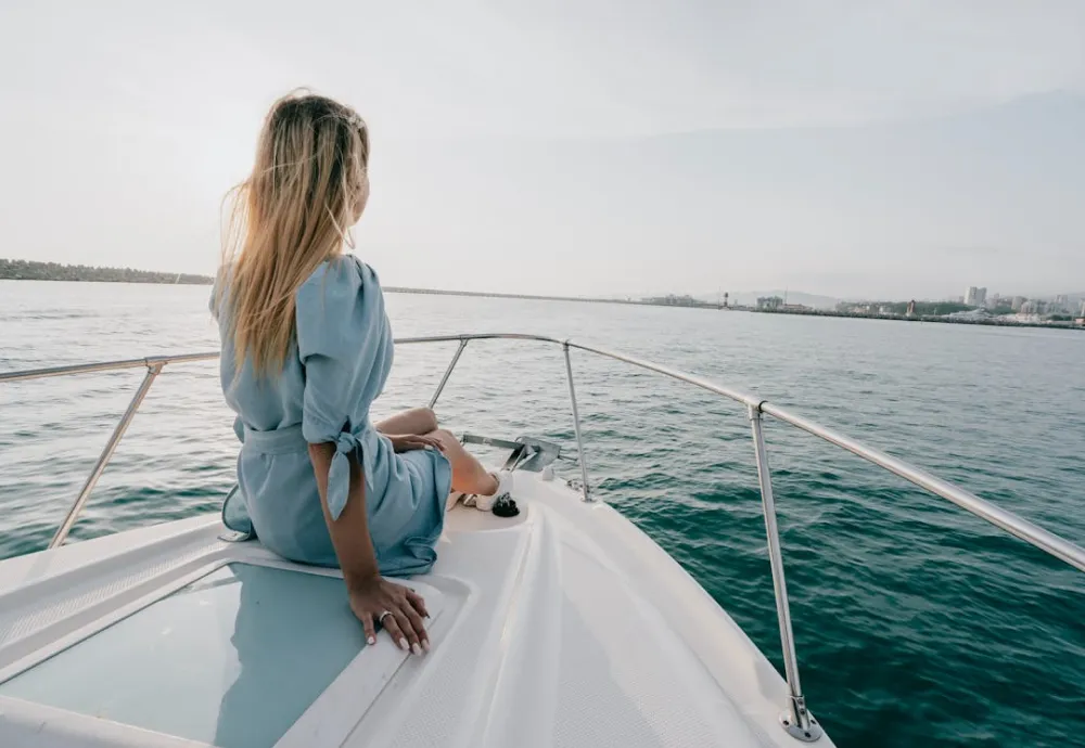 Travel E-book for Suitcase Planning with AI